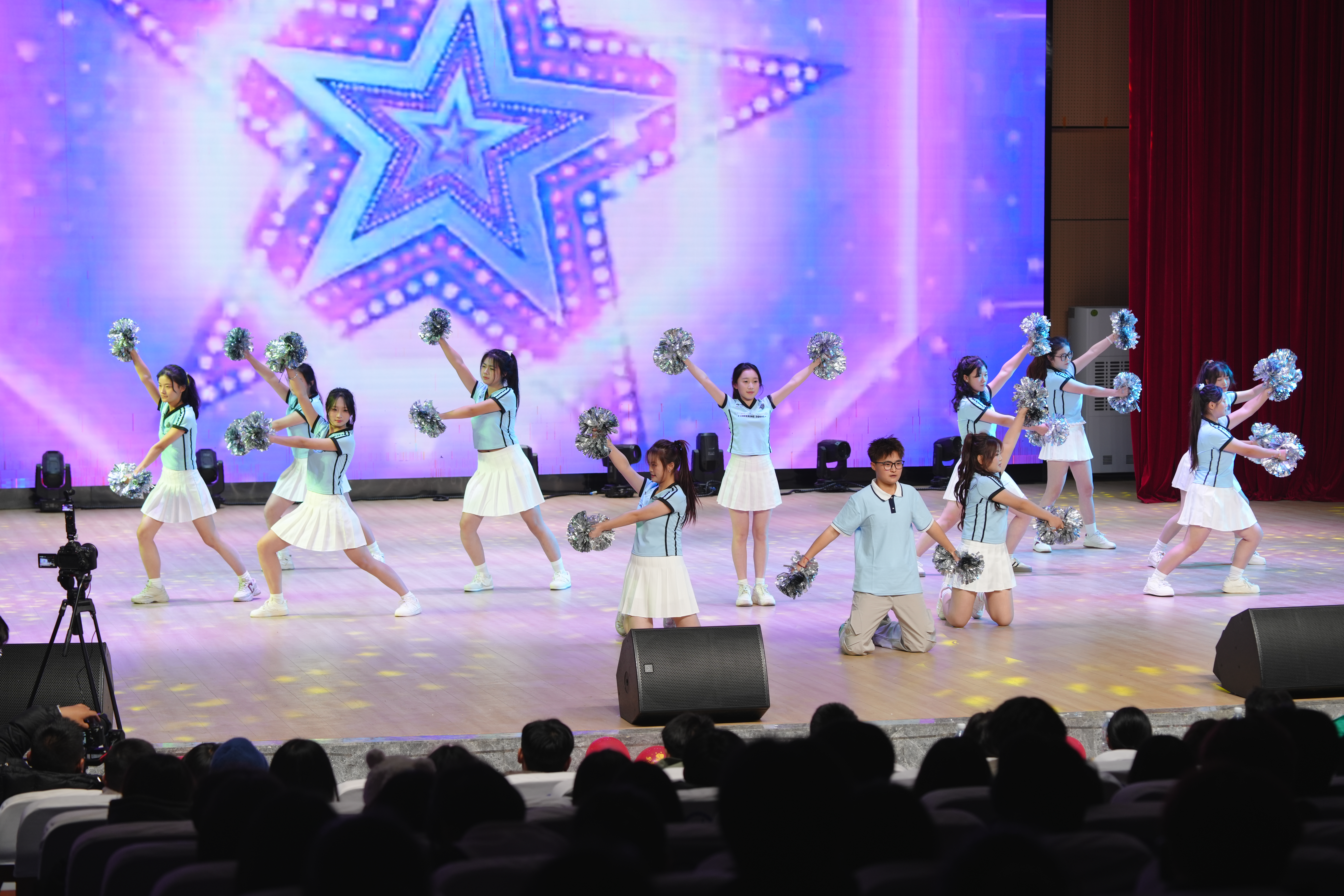 �趯�ഺ����ҫ��̨��������Ϣ�봫ýϵ�����ٶ��¶�ѧԺ�����ٴ����Ǿ�